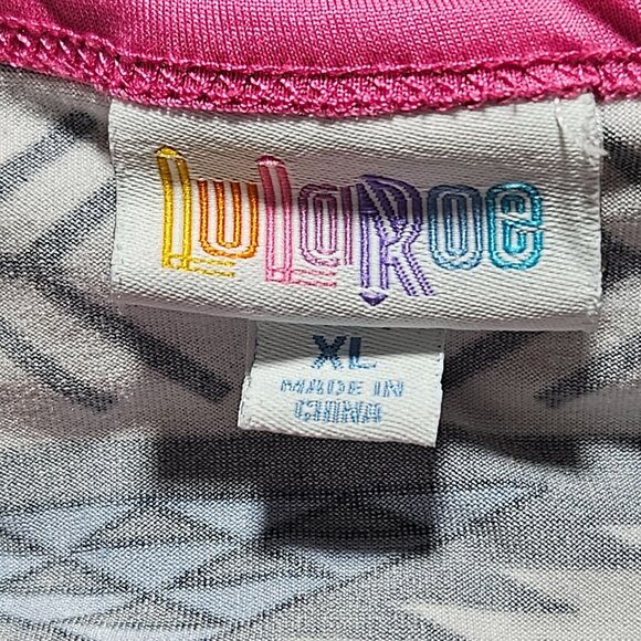 LuLaRoe Aztec Print Sleeveless Tank Dress Size XL Geometric Pattern Flowy Design - Picture 5 of 6